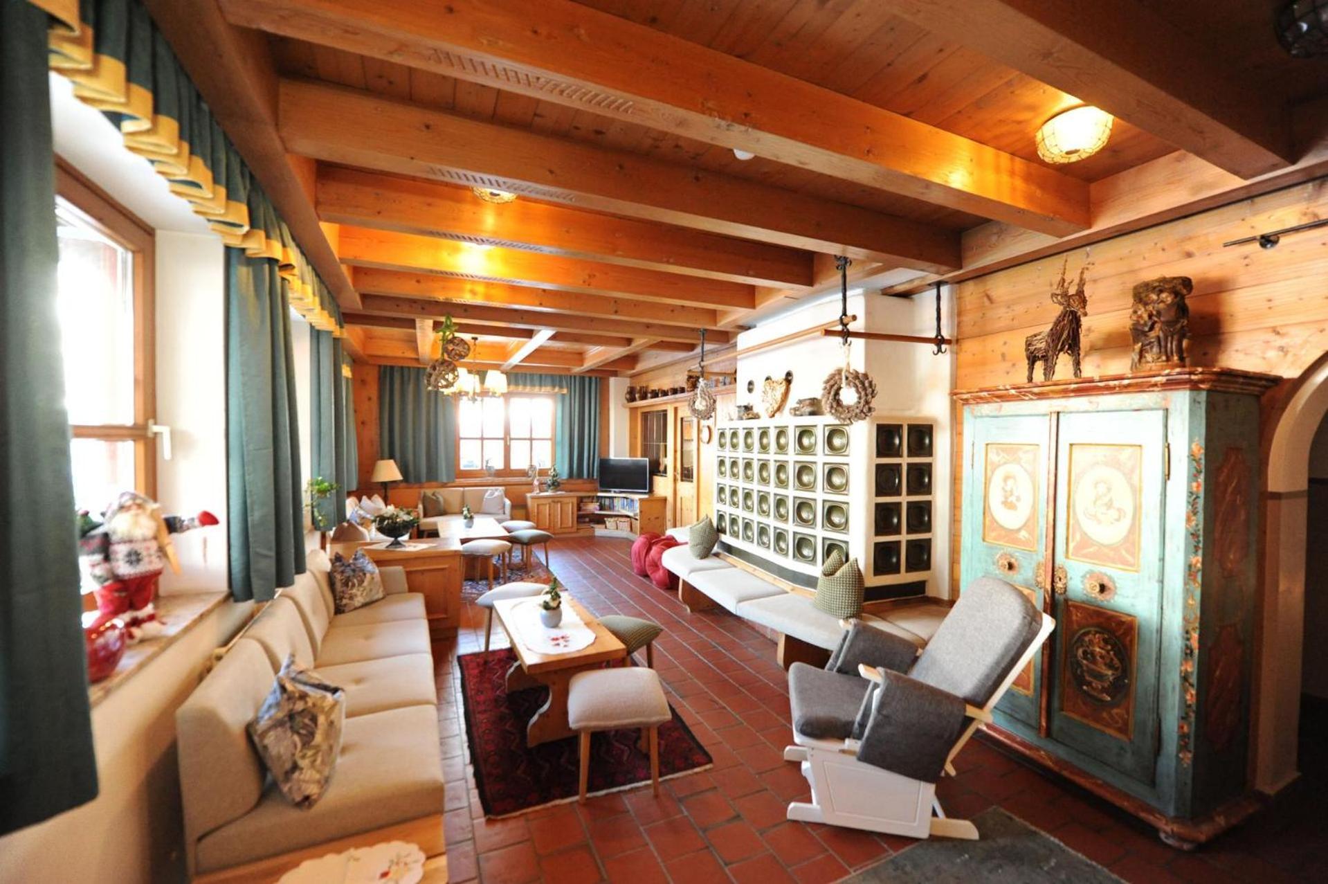 Ski In Ski Out Hotel Unterellmau Зальбах-Хинтерглемм Экстерьер фото