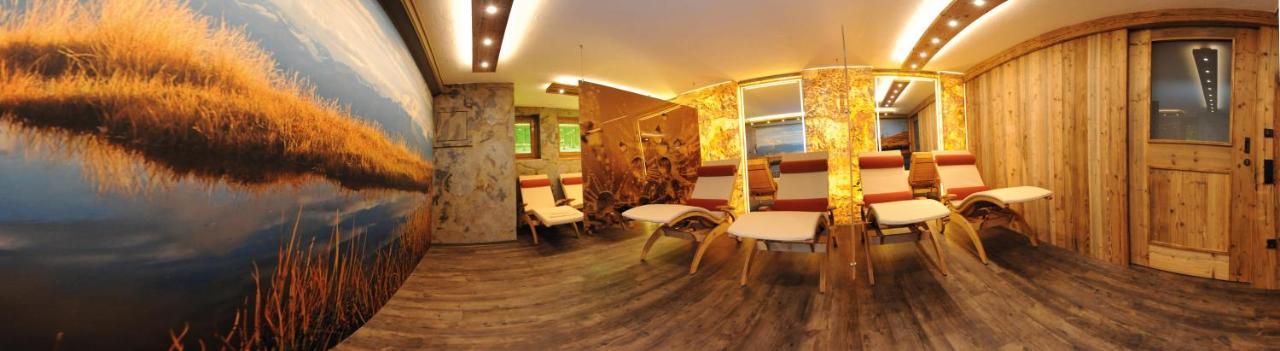 Ski In Ski Out Hotel Unterellmau Зальбах-Хинтерглемм Экстерьер фото